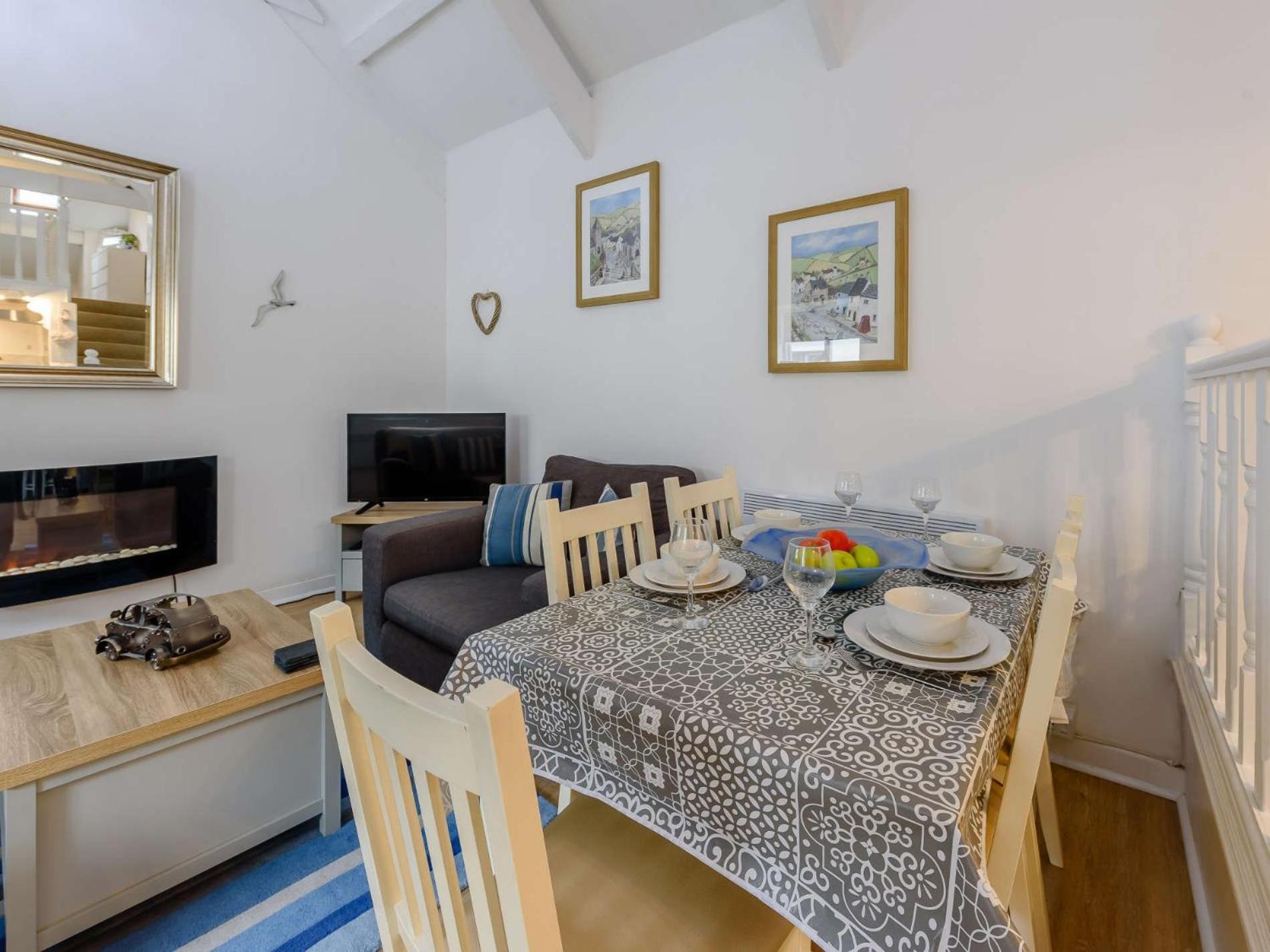 2 Bed In Tenby 86854 Exterior photo